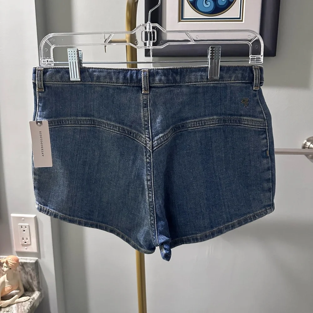 NWT Anthropologie Pilcro Low-Rise Micro Shorts Denim Med Blue Size 26,27,28 - Picture 6 of 6